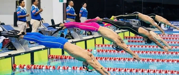 Vietnamese finswimmers sweep 31 golds at SEA Championship